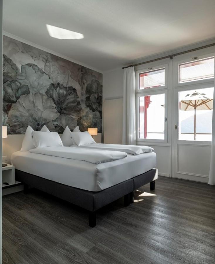 Deluxe Double Room Lake View